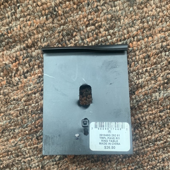 I N C ring size 6 - Picture 2 of 2